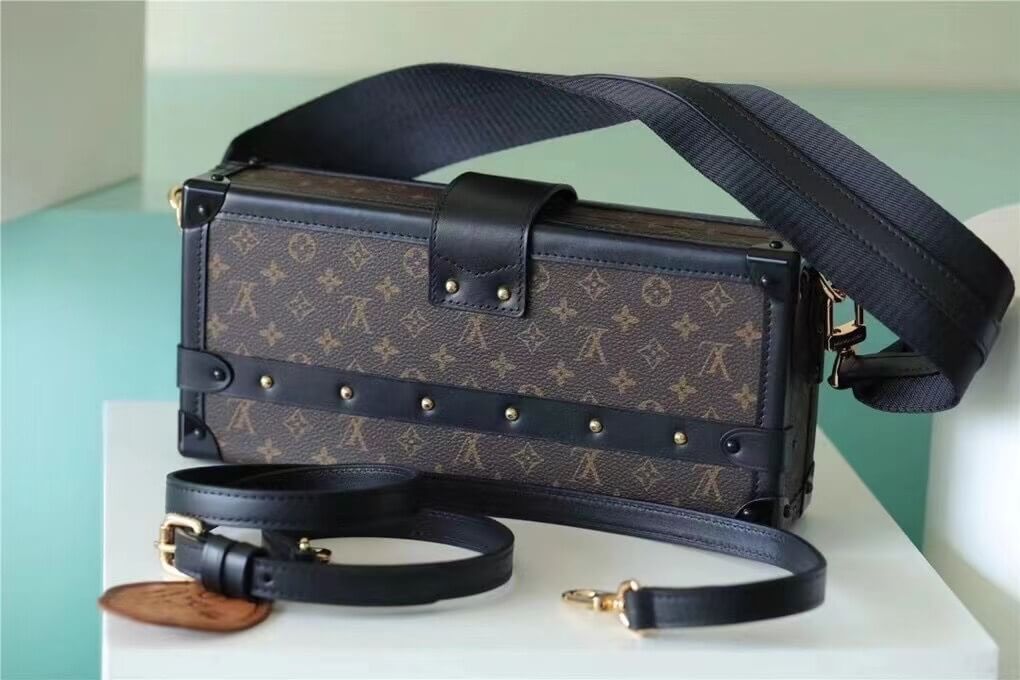 Túi Louis Vuitton Petite Malle East West Bag like Authentic 2