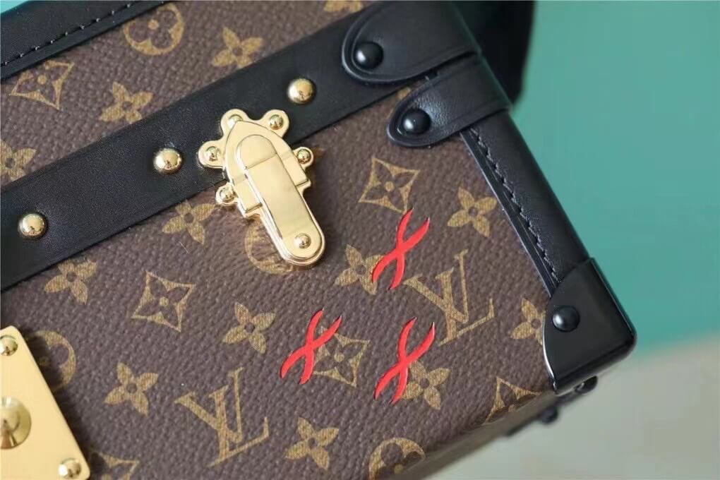 Túi Louis Vuitton Petite Malle East West Bag like Authentic 7